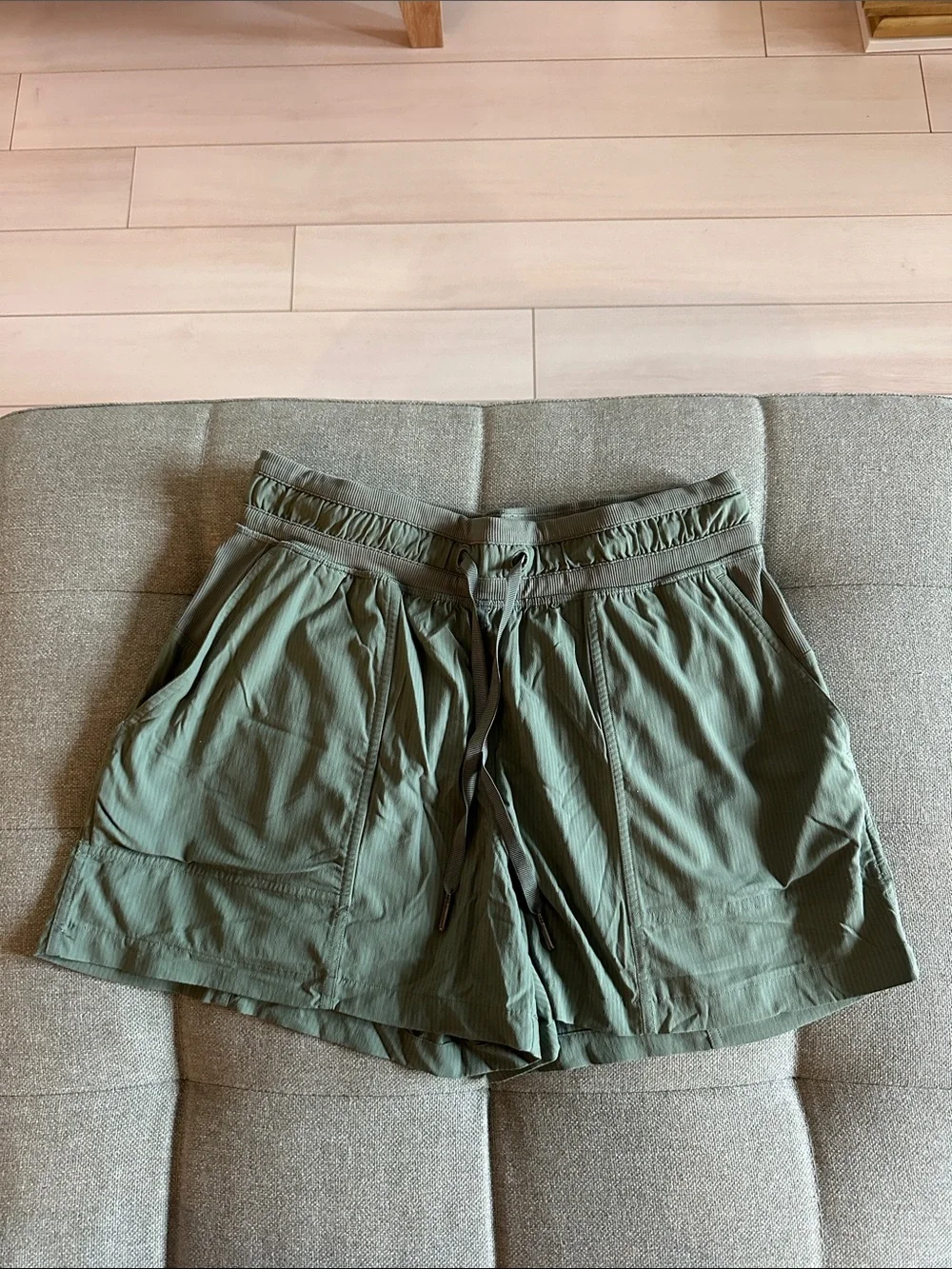 Lululemon Women’s Relaxed Drawstring Shorts - Olive Green